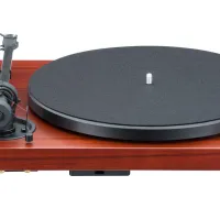 Music Hall MMF-2.3 SE (rosenut). Gramofon manualny. - 2