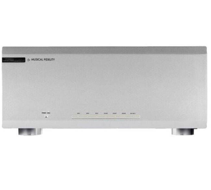 Musical Fidelity M6x 250.7 (srebrny). Wielokanałowa końcówka mocy.