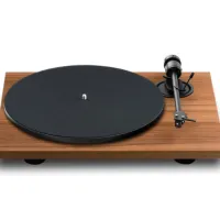 Pro-Ject E1.2 (orzech). Gramofon manualny. - 2