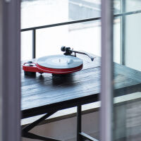 Pro-Ject RPM 3 Carbon (czerwony). Gramofon manualny. - 2