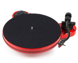Pro-Ject RPM 1 Carbon (czerwony). Gramofon manualny.