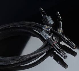 Esprit Lumina. Interkonekt audio XLR (2x1,2m).
