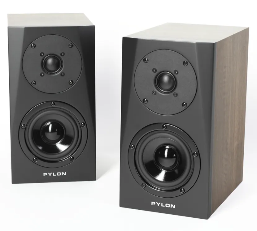 Pylon Audio Sapphire Sat (orzech). Kolumny podstawkowe.