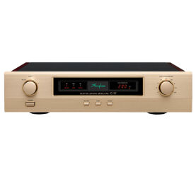 Accuphase C-57. Przedwzmacniacz gramofonowy klasy hi-end.