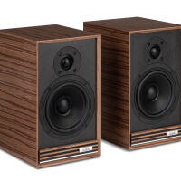 Ruark Audio Sabre-R (orzech). Kolumny podstawkowe. - 2