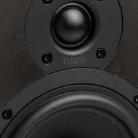 Ruark Audio Sabre-R (orzech). Kolumny podstawkowe. - 13