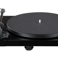 Music Hall MMF-2.3 (czarny). Gramofon manualny. - 2
