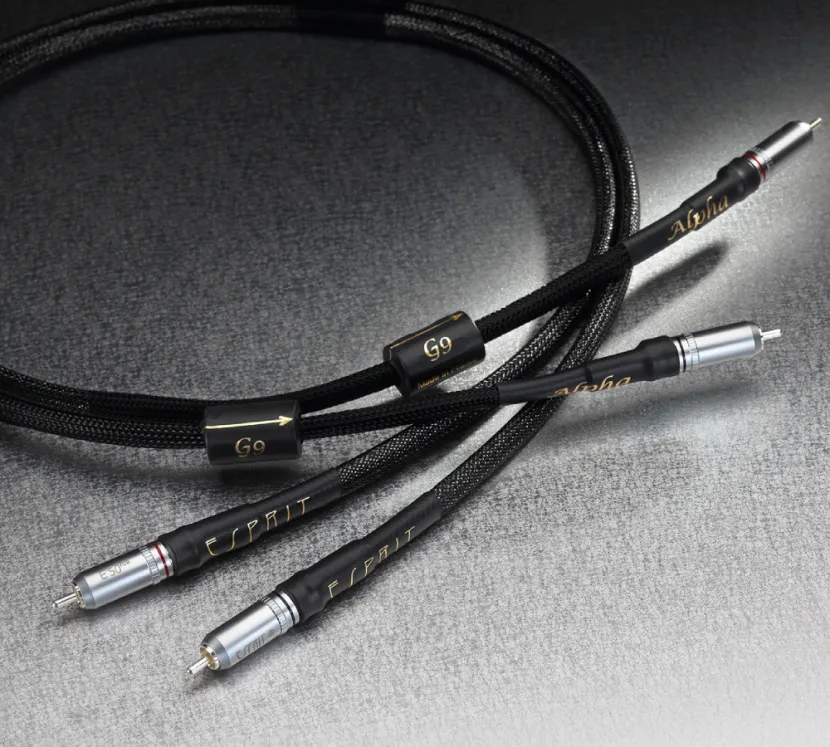 Esprit Alpha. Interkonekt audio 2xRCA (0,6m).
