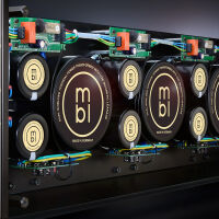 MBL Reference Line Power Amplifier 9011 A (czarny/złoty). Końcówka mocy mono/stereo. - 2