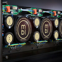 MBL Reference Line Power Amplifier 9011 A (czarny/złoty). Końcówka mocy mono/stereo. - 2