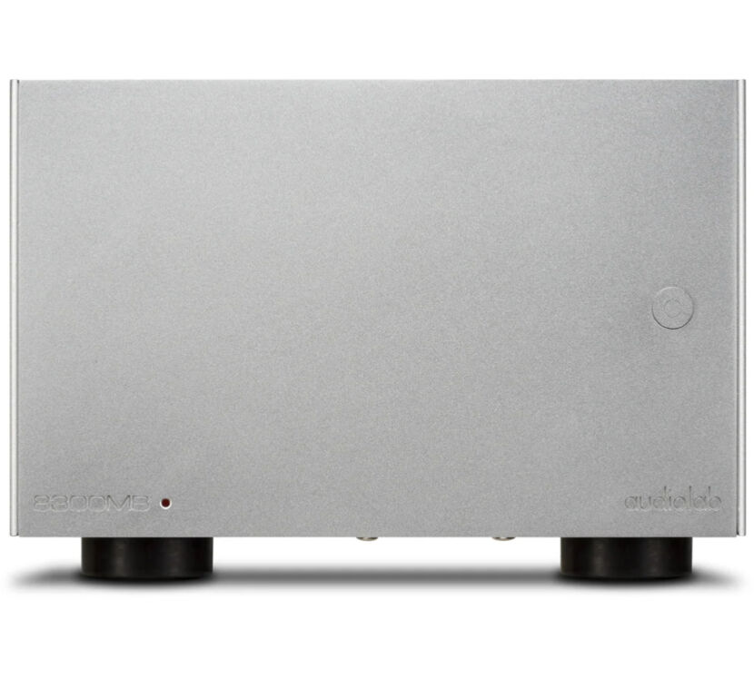 Audiolab 8300MB (srebrny). Monofoniczna końcówka mocy.