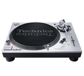 Technics SL-1200MK7 (srebrny). Gramofon z napędem bezpośrednim.