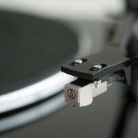 Music Hall MMF-1.3 (czarny). Gramofon manualny. - 2