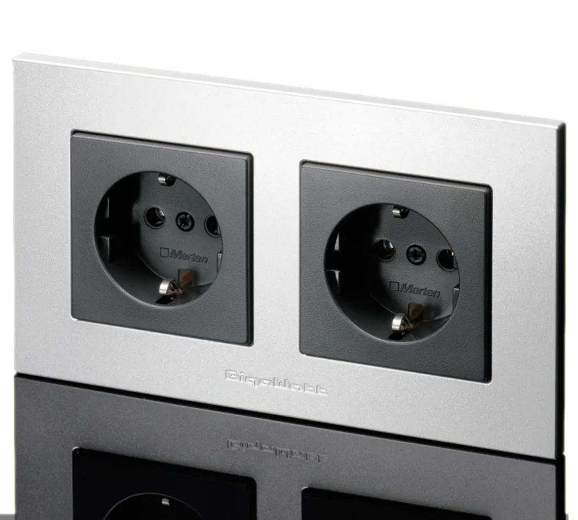 GigaWatt G-044 Schuko Duplex. Gniazdo sieciowe.