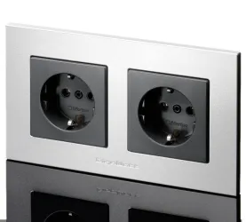 GigaWatt G-044 Schuko Duplex. Gniazdo sieciowe.