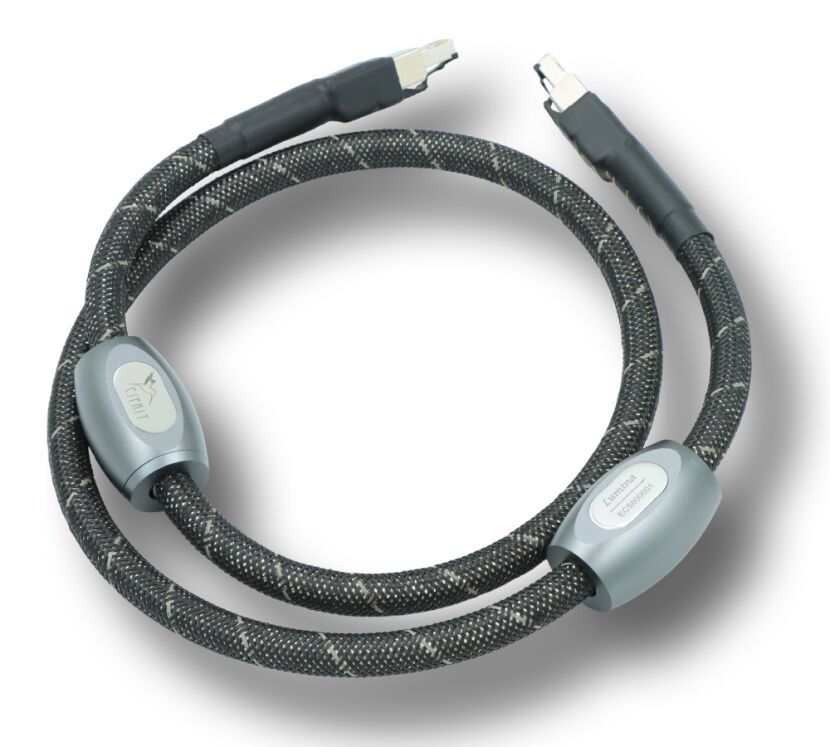 Esprit Lumina X. Przewód sieciowy - skrętka RJ-45 (1.2m).