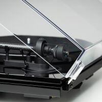 Music Hall MMF-3.3 (orzech). Gramofon manualny. - 3