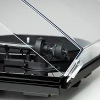 Music Hall MMF-3.3 (czarny). Gramofon manualny. - 2