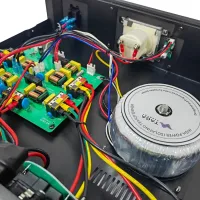Taga Harmony PC-7000 (2025) (srebrny). Kondycjoner zasilający. - 4